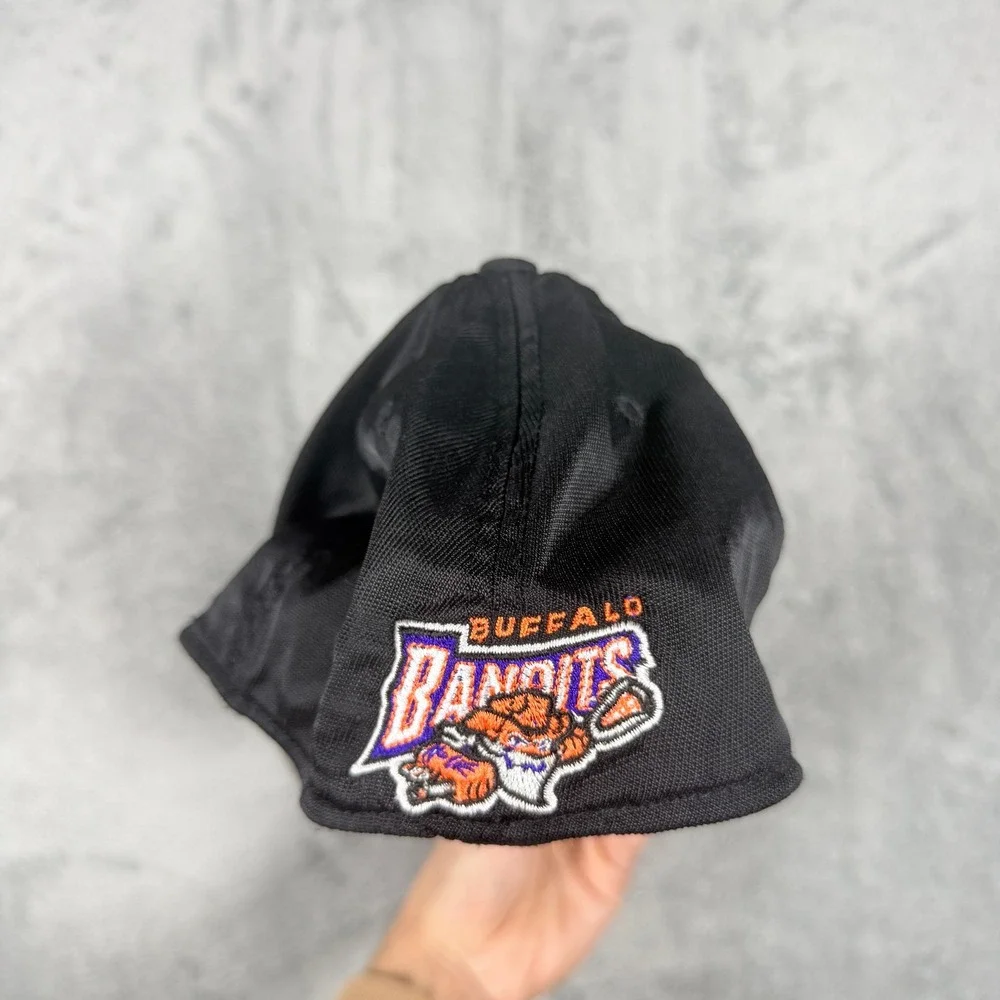 Reebok Mens L/XL Buffalo Bandits Hat NLL Lacrosse Waffle Knit Stretch Fit Cap